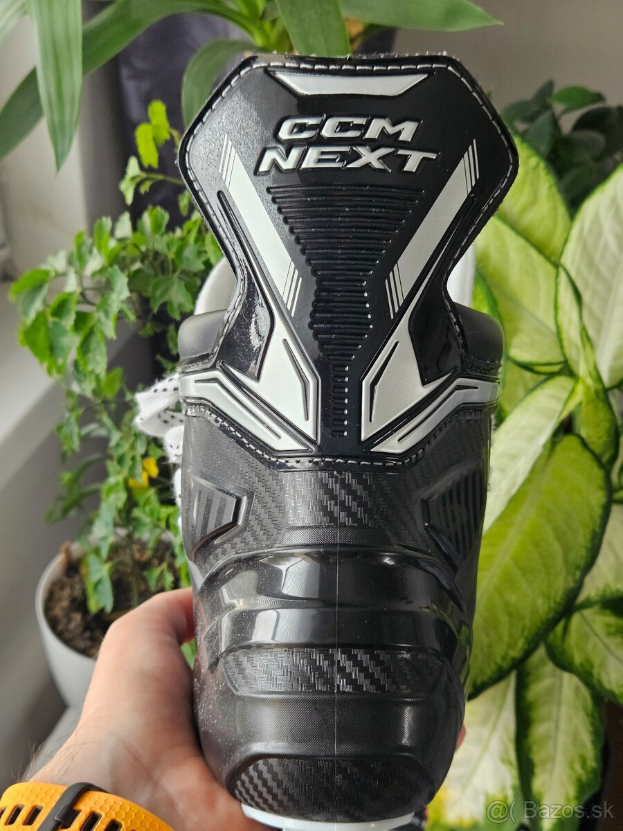 Hokejové korčule CCM Next 44,5 - 6