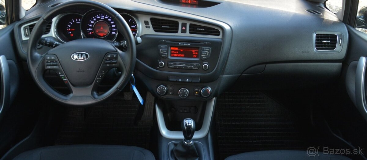 KIA Cee’d 1.6 CRDi, SR. voz - 6