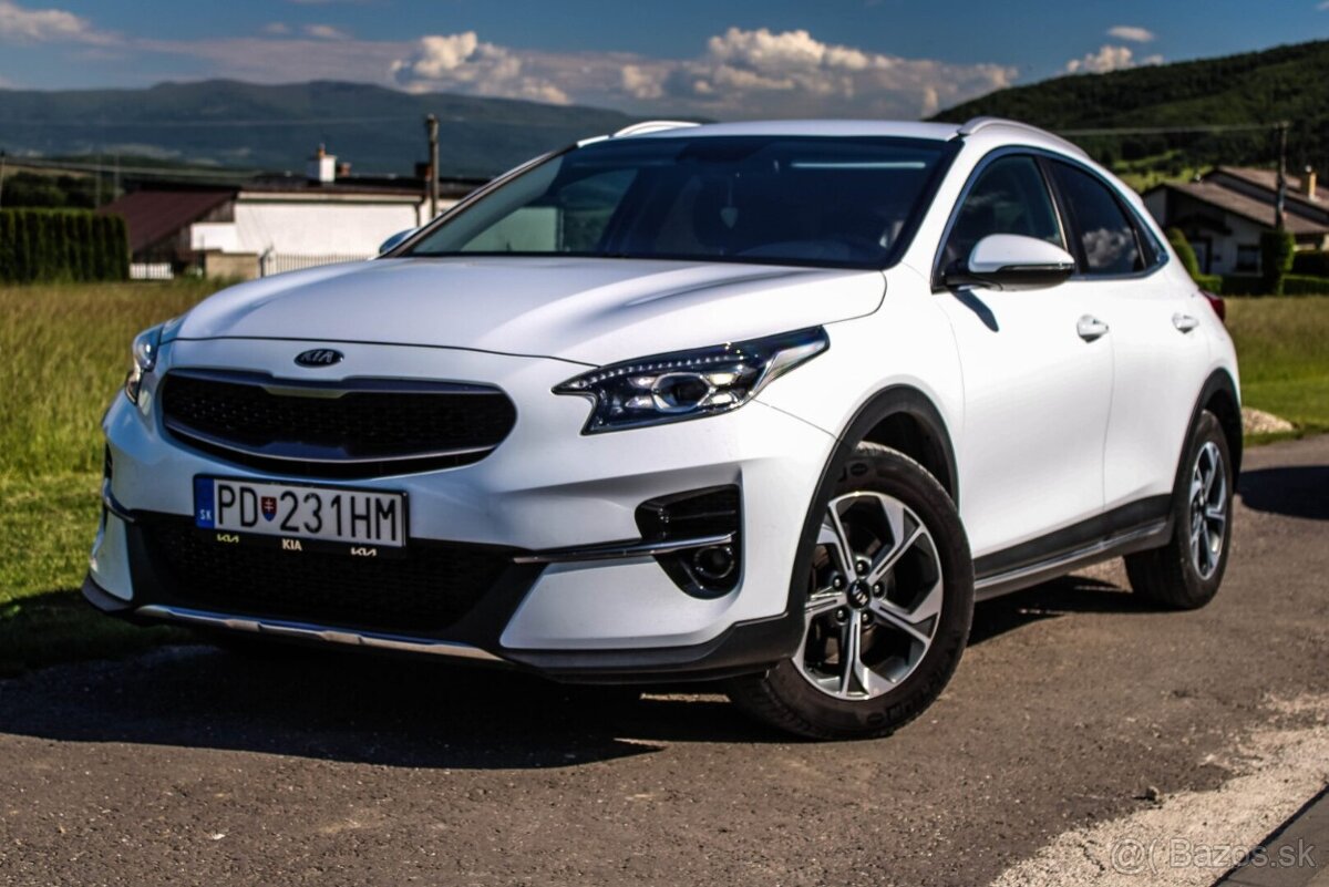 Kia XCeed 1.5 T-GDi Silver A/T - 6