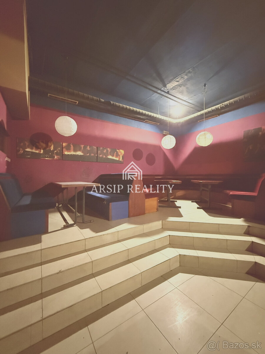 Na prenájom: Obchodný priestor 500 m² v centre Humenného I - 6