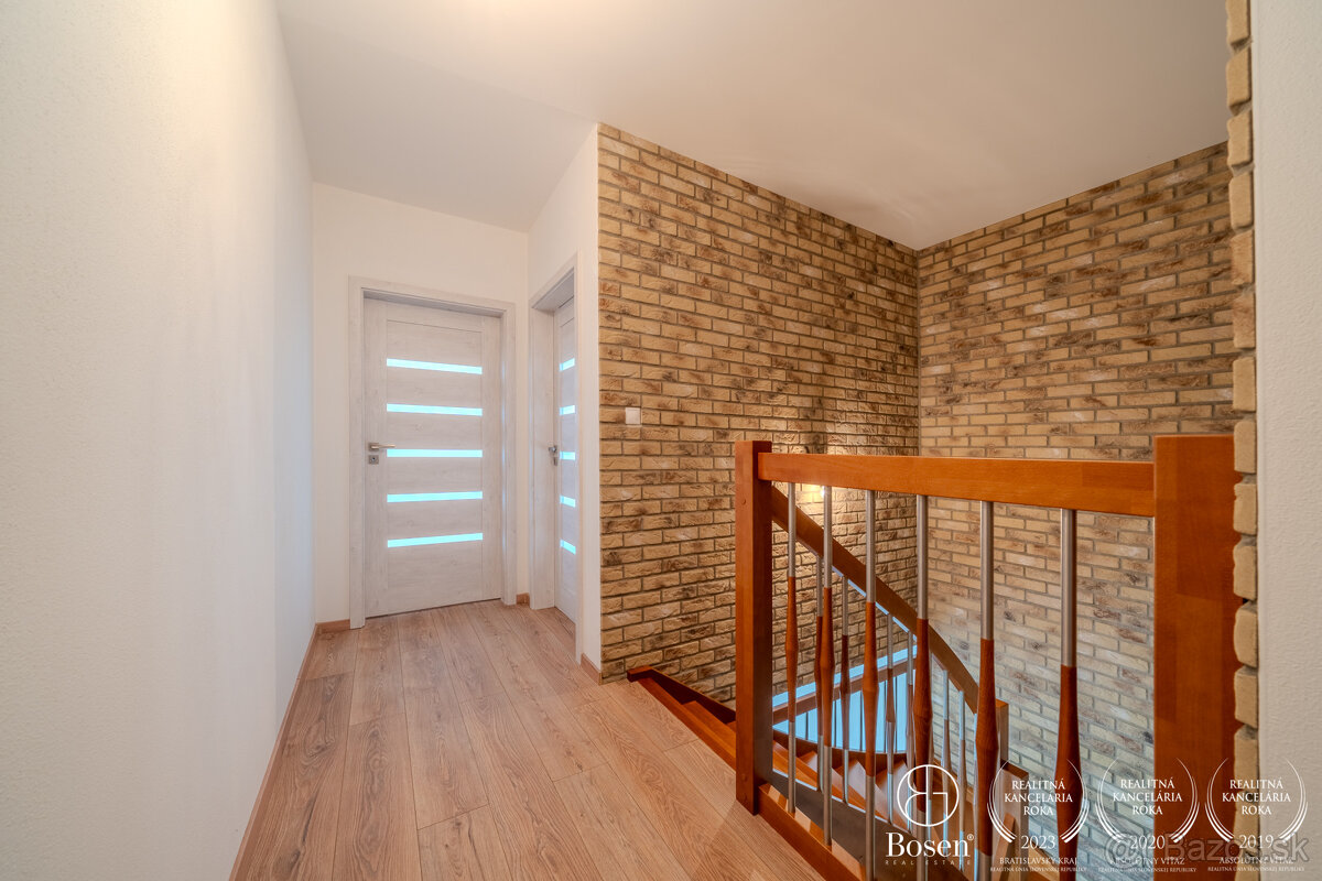 BOSEN | ZNÍŽENÁ CENA 4 izbového domu vo vysokom štandarde, Š - 6