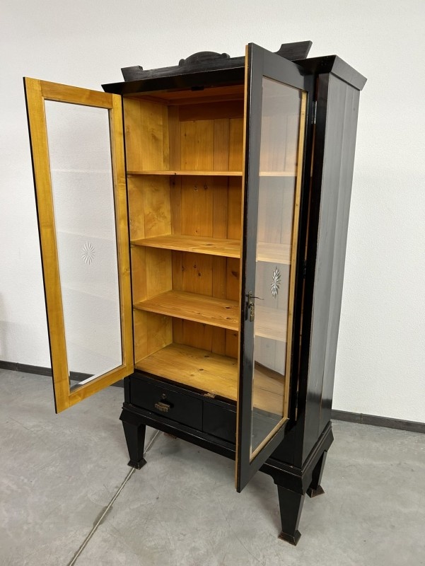 Starožitné vitríny - 6