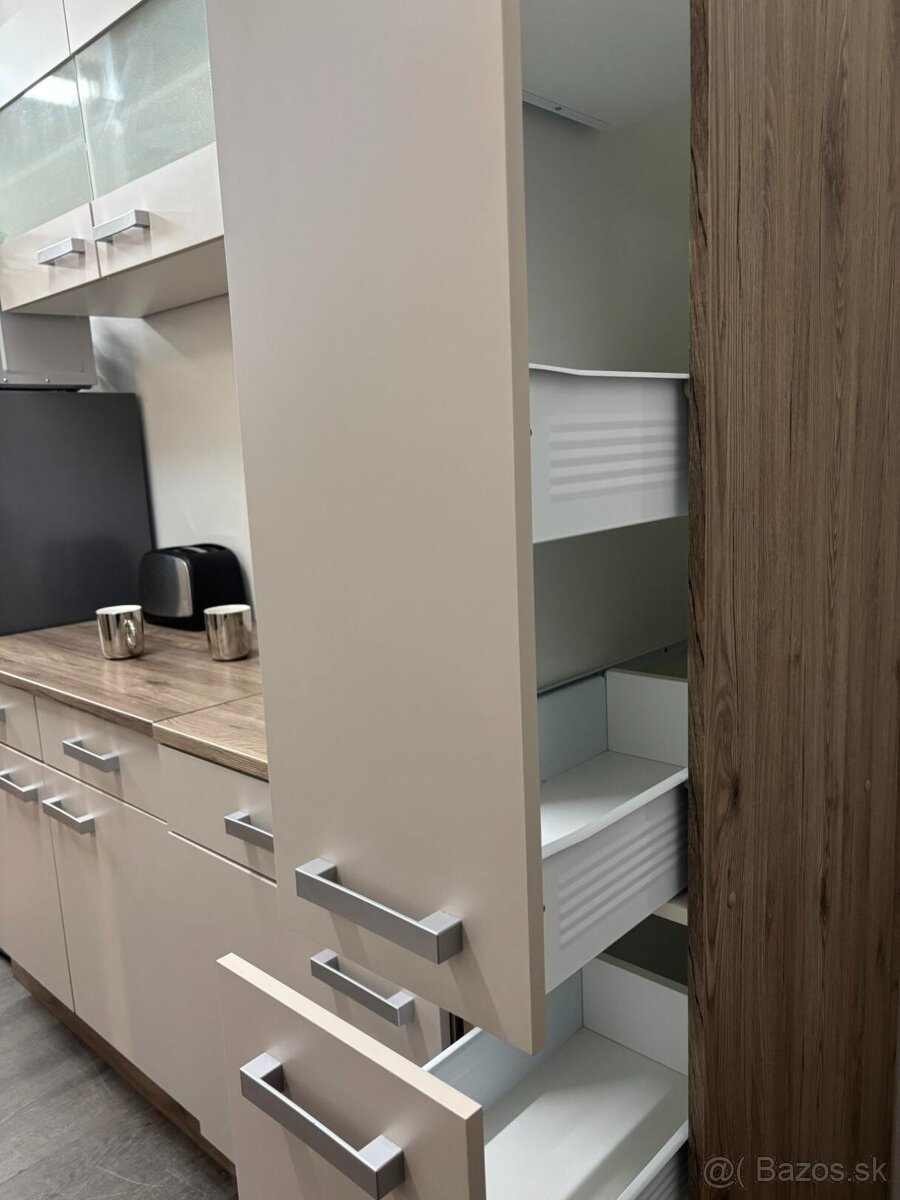 Kapučínová moderná kuchyňa ALEX - 6