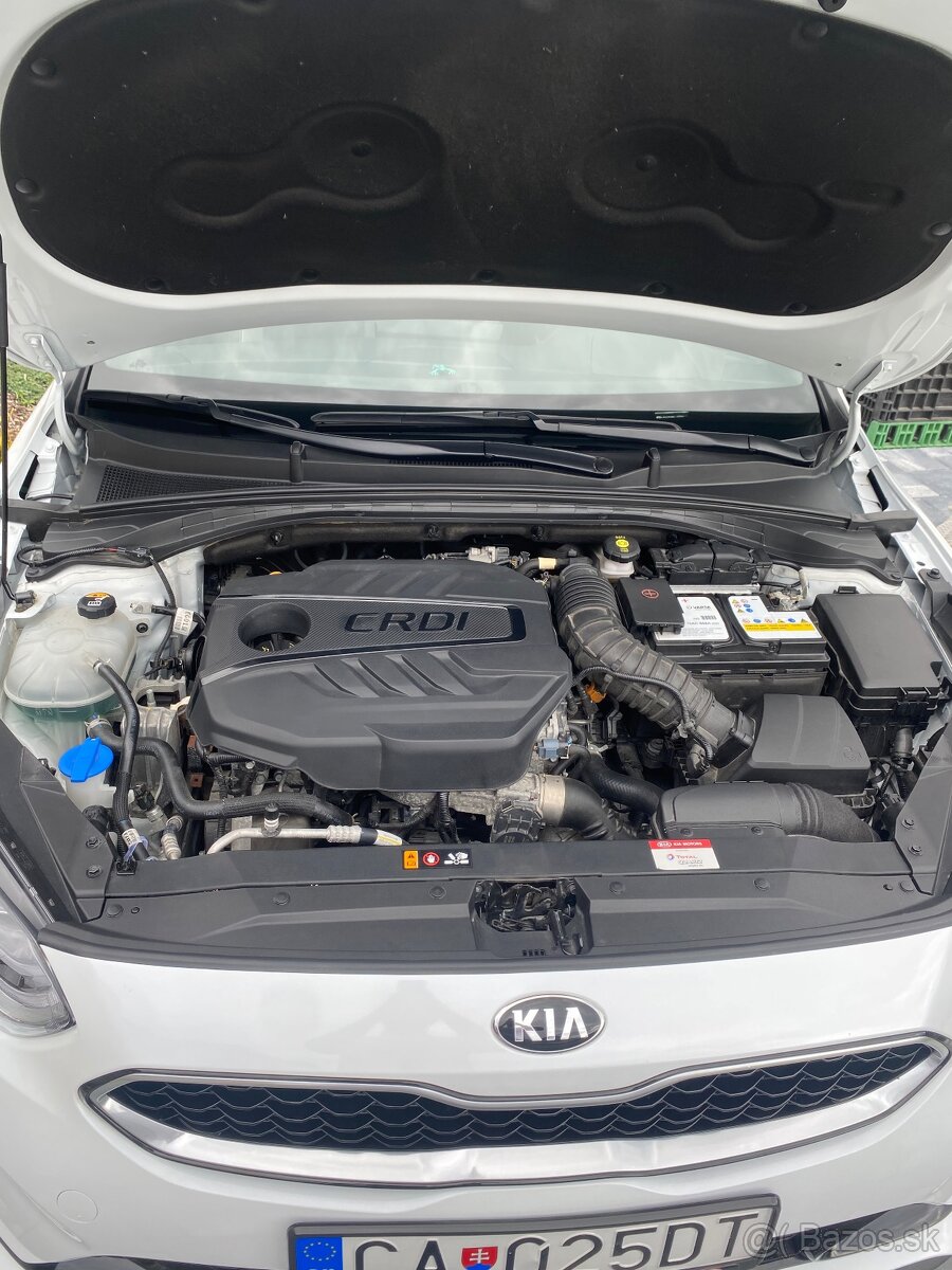 Kia proceed gt - 6