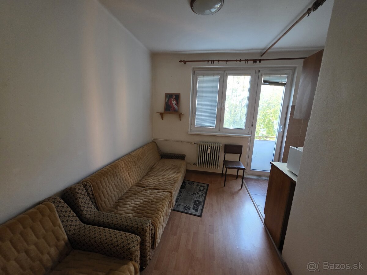 Predám 2 izbový byt - Levice - 6