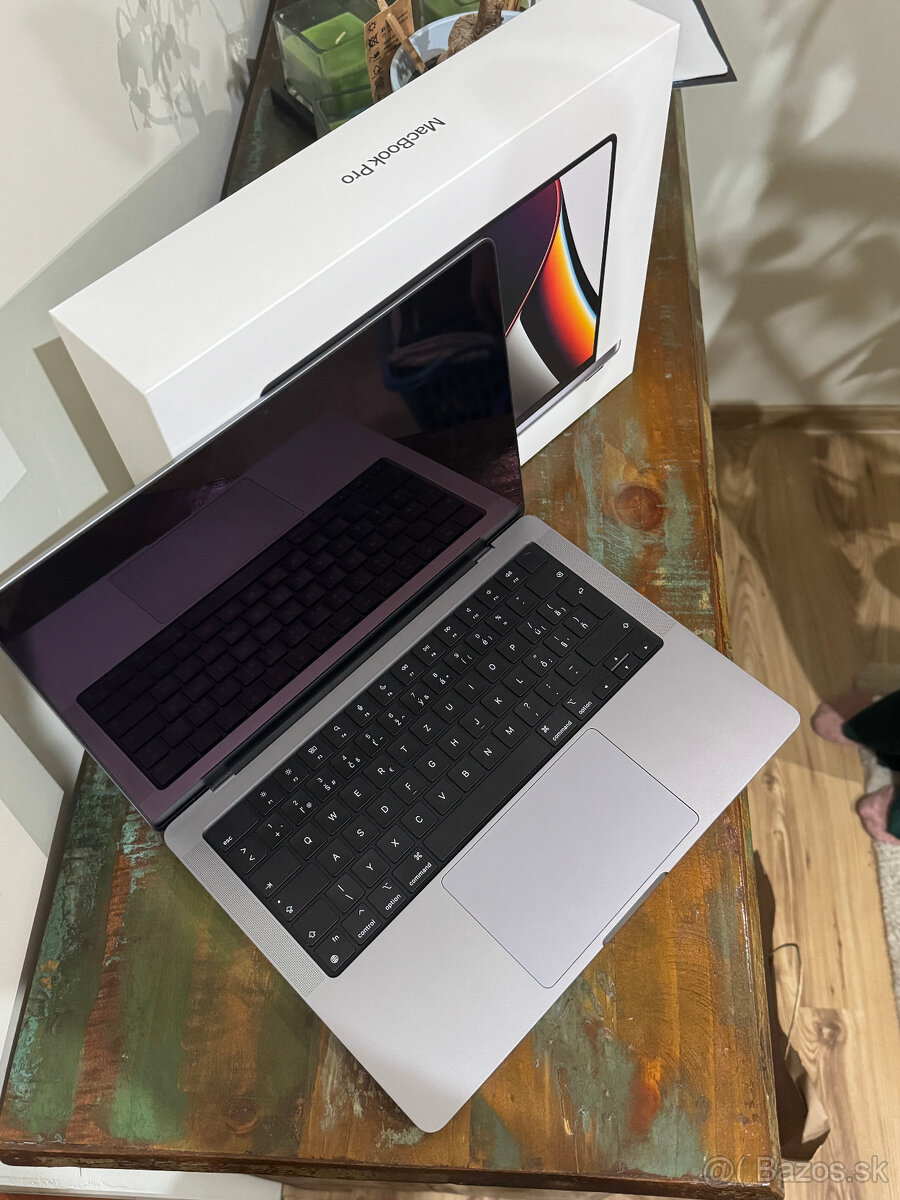 💻 Apple MacBook Pro 14" (A2442) – Čip M1 Pro + Magic Mouse - 6