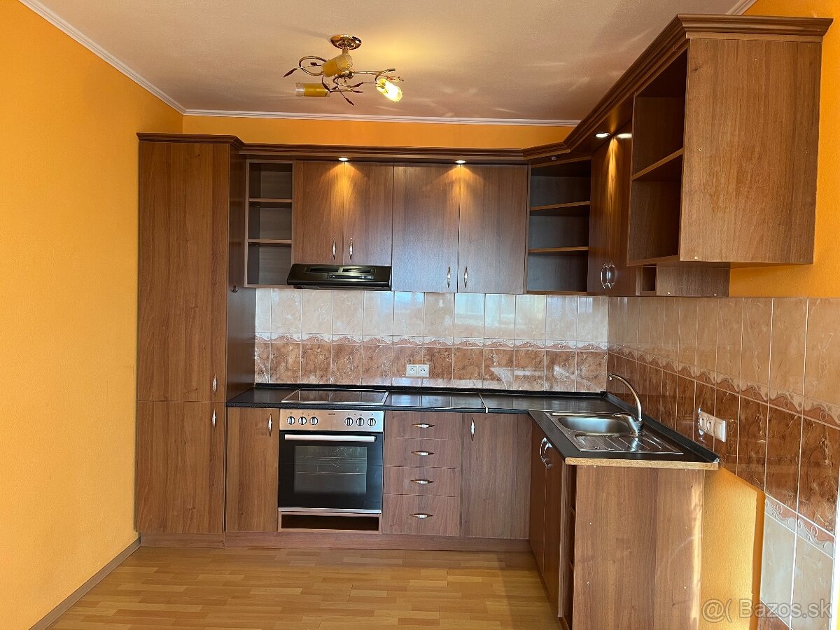 Kuchynska linka cela - 6