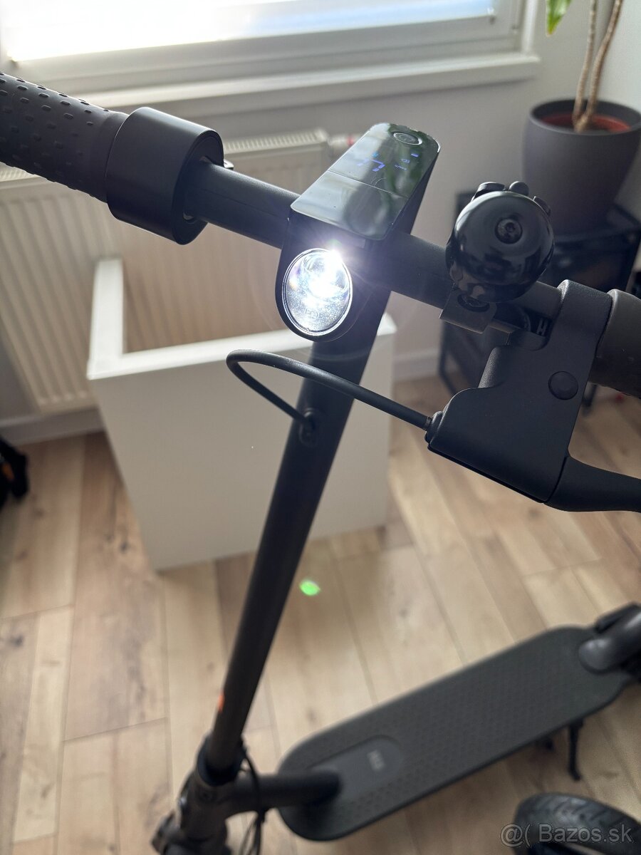 Xiaomi Mi Electric Scooter Pro 2 - Elektricka Kolobezka - 6