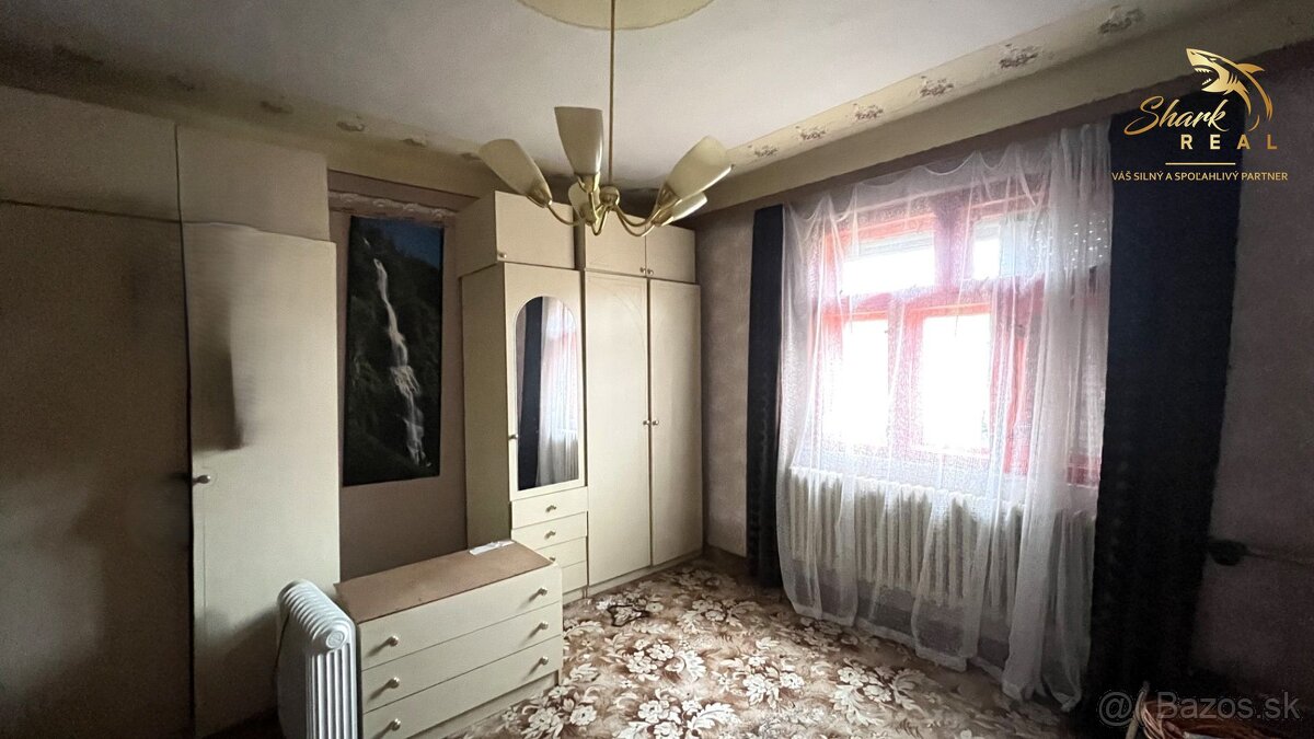 Rodinný dom s novou strechou - 6