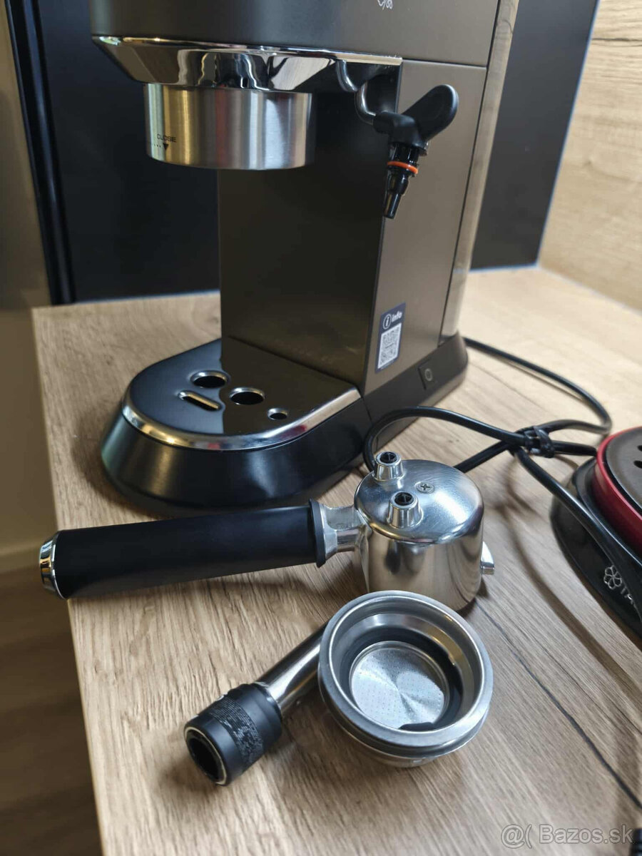 De'Longhi Dedica EC 685.BK - 6