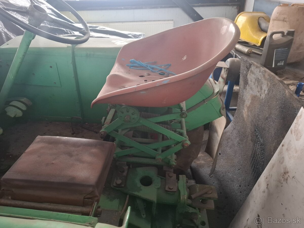 Prodám Škoda 30 - 6