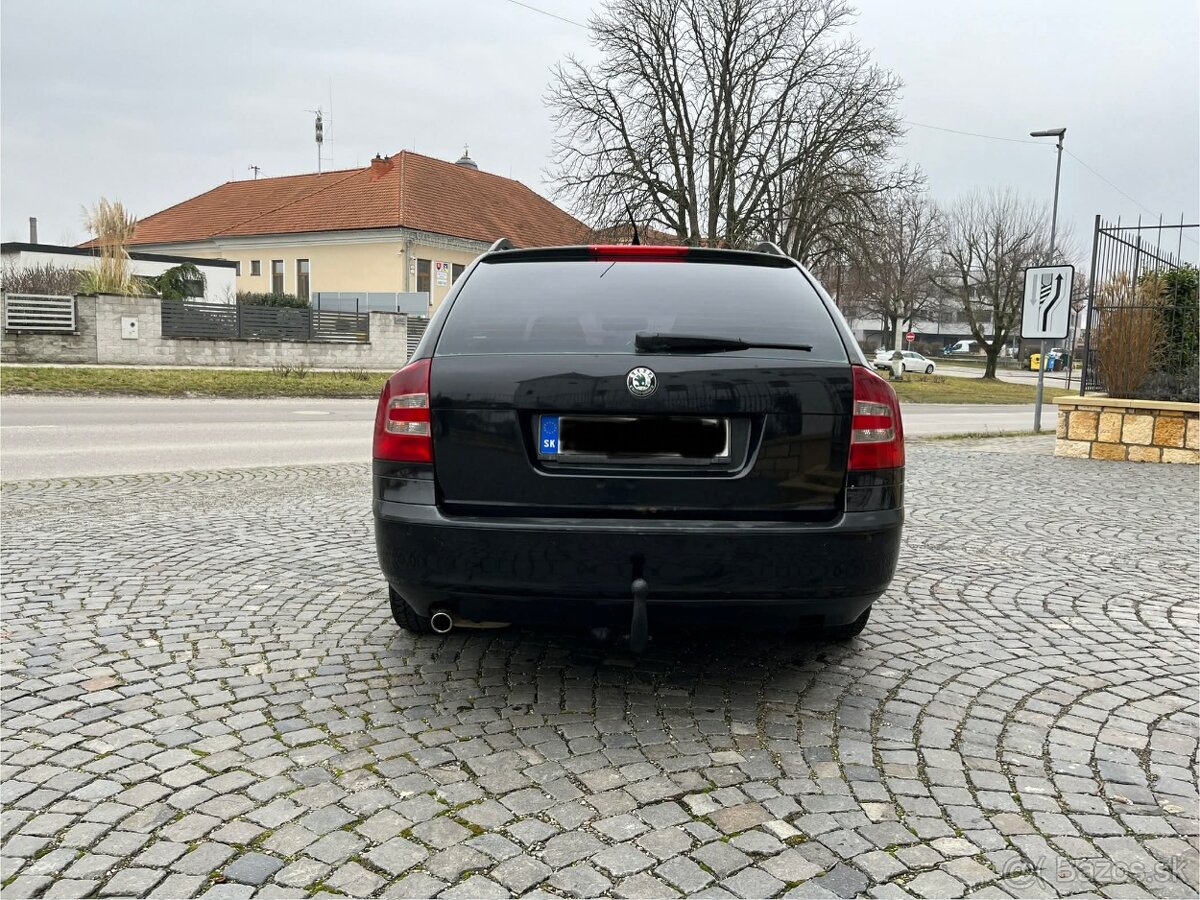 Škoda Octavia 2 Combi 1.6 Mpi benzin 75kw - 6