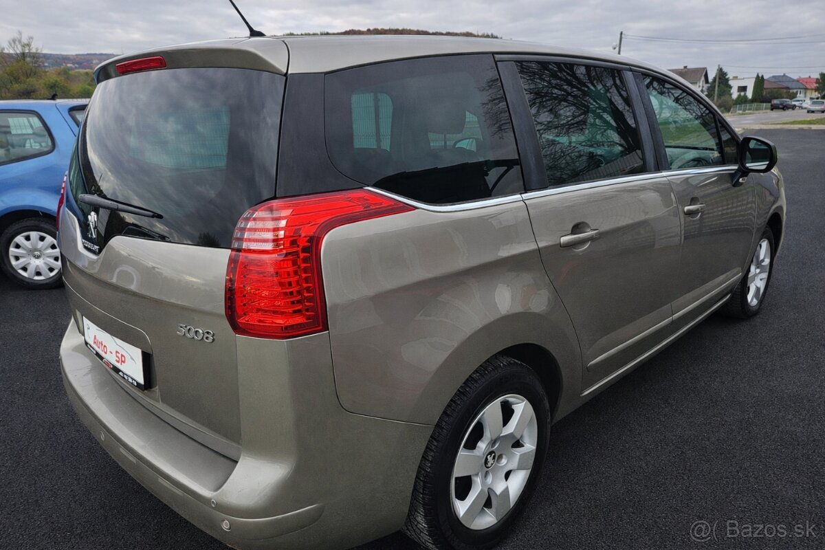 PEUGEOT 5008 1.6HDI (2014) (Panorama) - 6