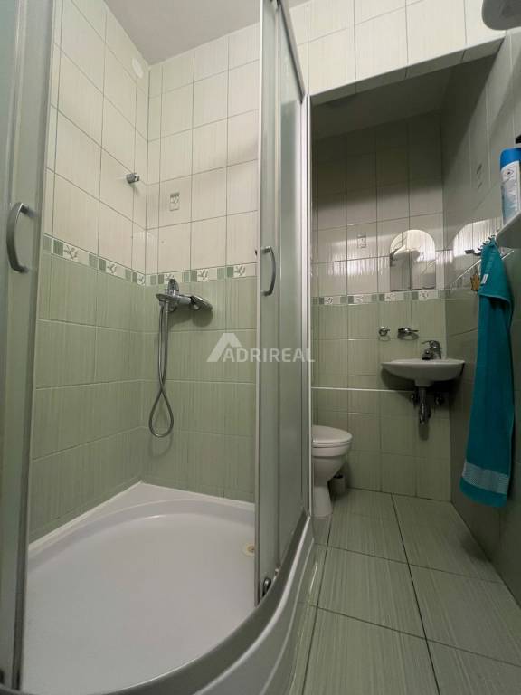 PREDAJ: 1i + balkón; 30,56 m2; Malinovského-Zvolen; 87.000 € - 6