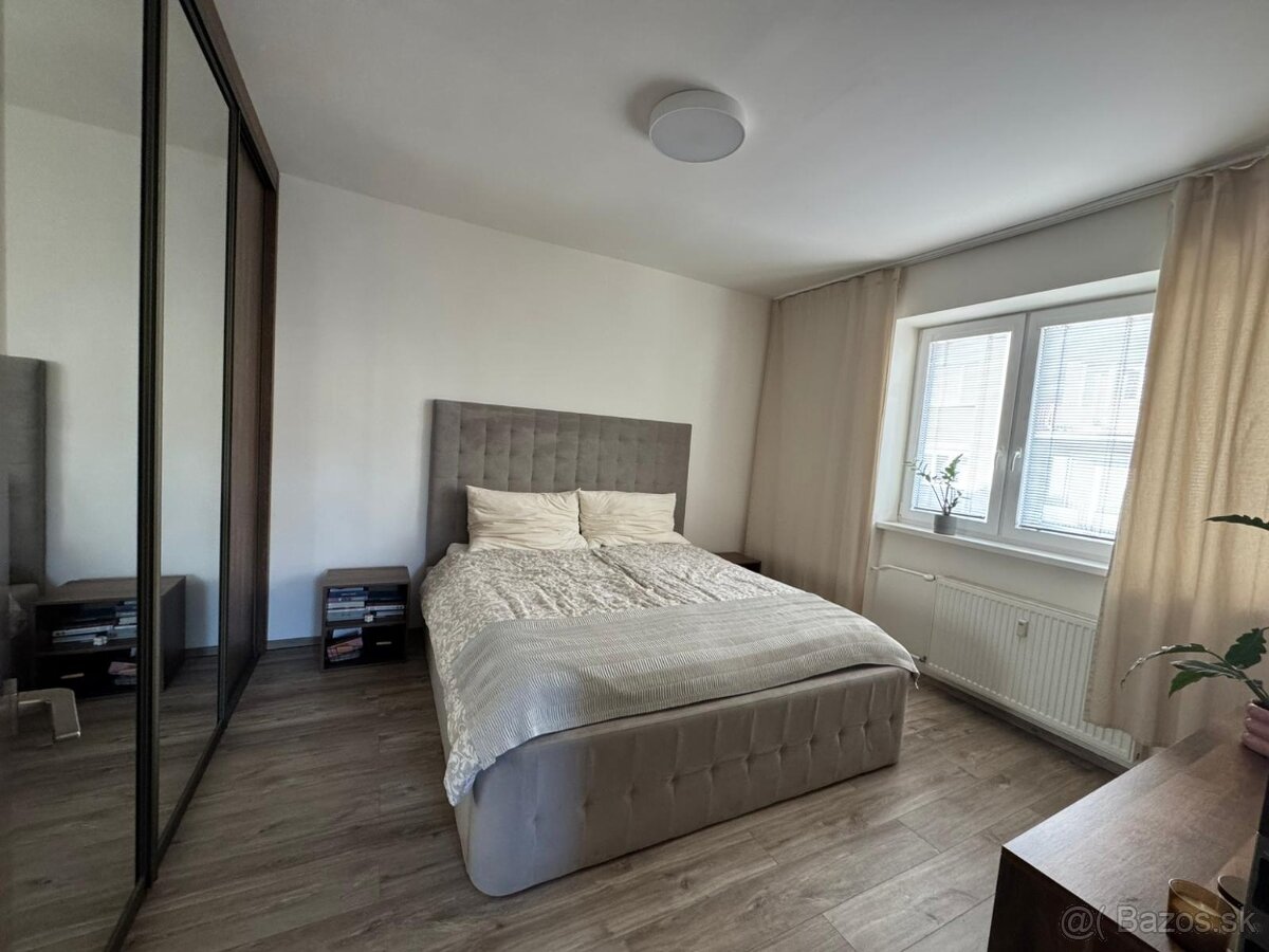 2 Izbový byt v blízkosti Nív a Eurovea - 6