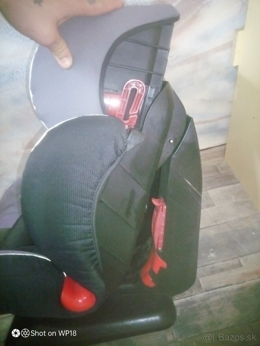 Autosedacka Carerra na predaj, prilba gratis - 6