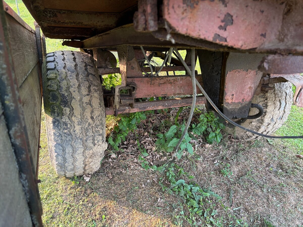 Predám obojstranne vyklápaciu vlečku za traktor - 6