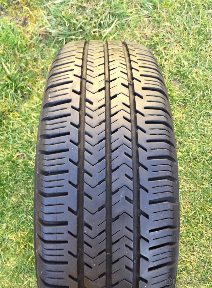 215/65 r16C letné Michelin 106/104T - 6