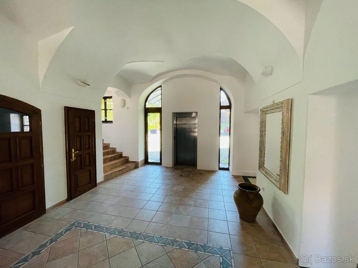 1 izbový apartmán v centre mesta - 6