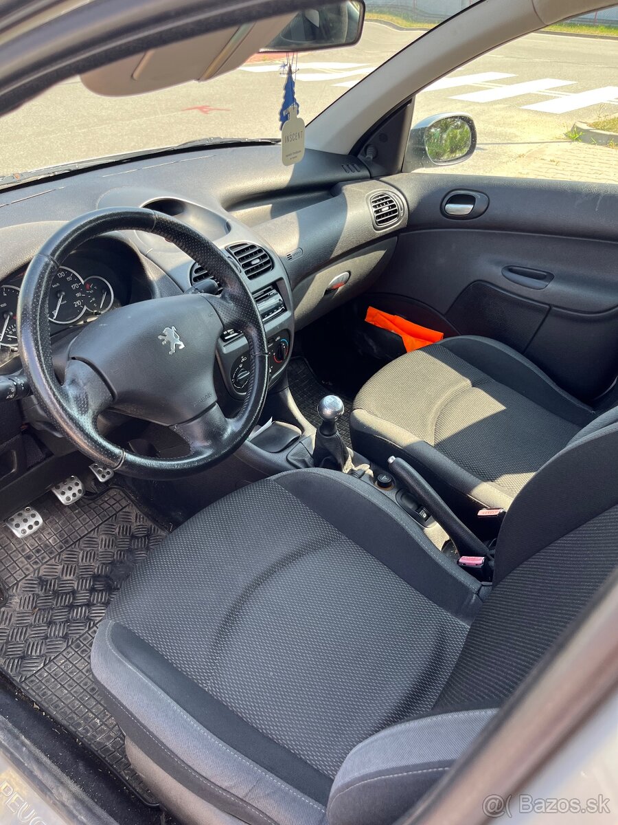 Peugeot 206 - 1.4 benzin, 55 kw, r. 2007 - 6