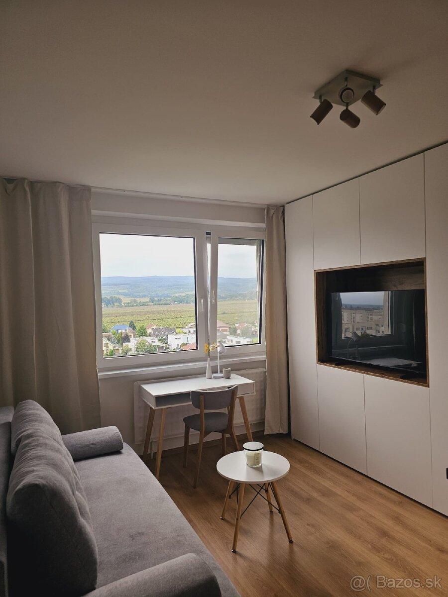 Prenajom 1izb byt Pezinok - 6