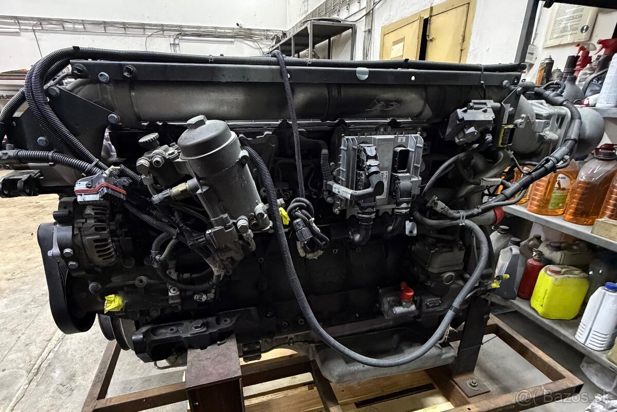 Prodam novy motor MAN D2066LOH32 - 6