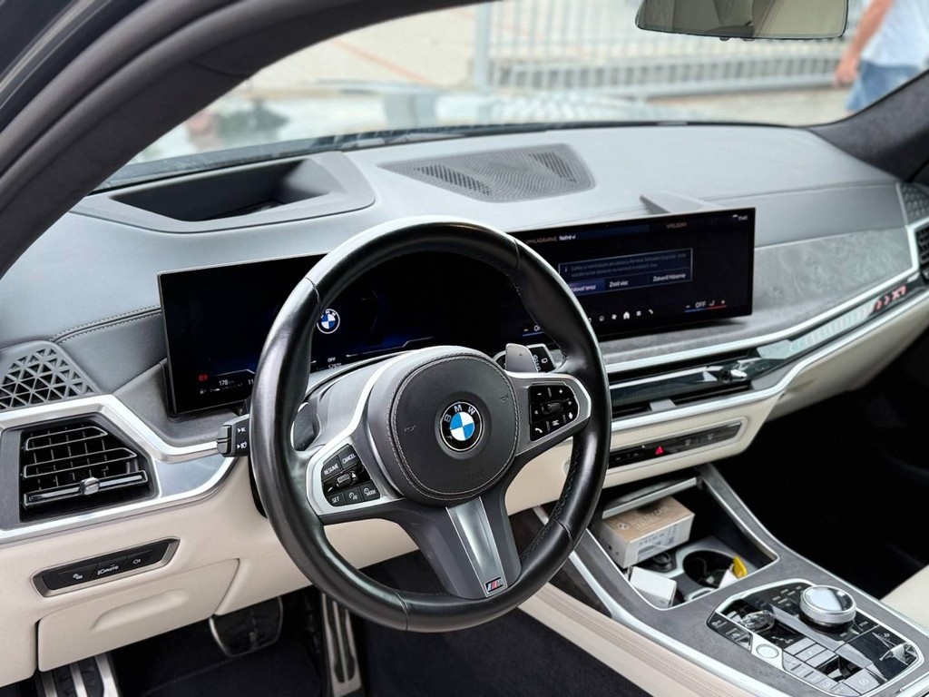 BMW X7 xDrive 40d M Sport / PANO / 7 MIEST - 6