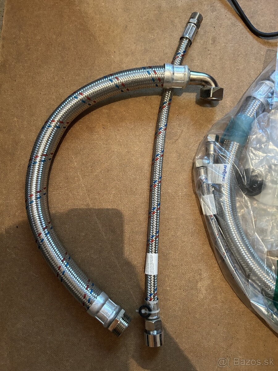 rozne vodoinstalacne veci, trubky, baterie, aj nove veci - 6