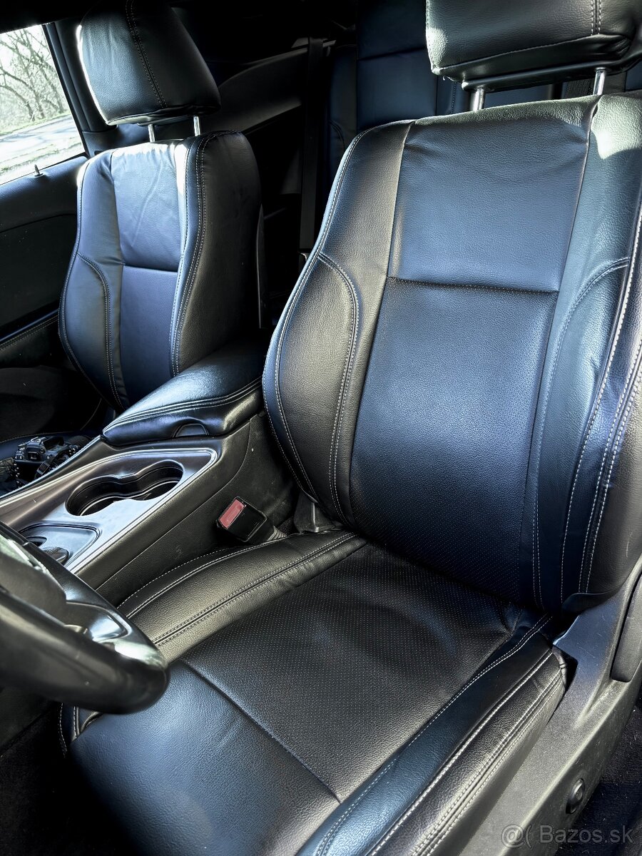 Dodge Challenger 5.7 R/T - 6