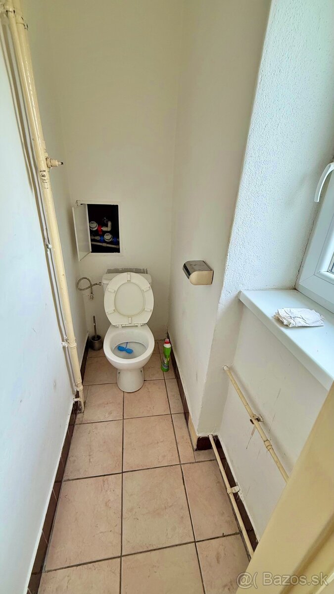 Na predaj 2 izb. byt v Komárne, ul. Vnútorná Okružná - 6