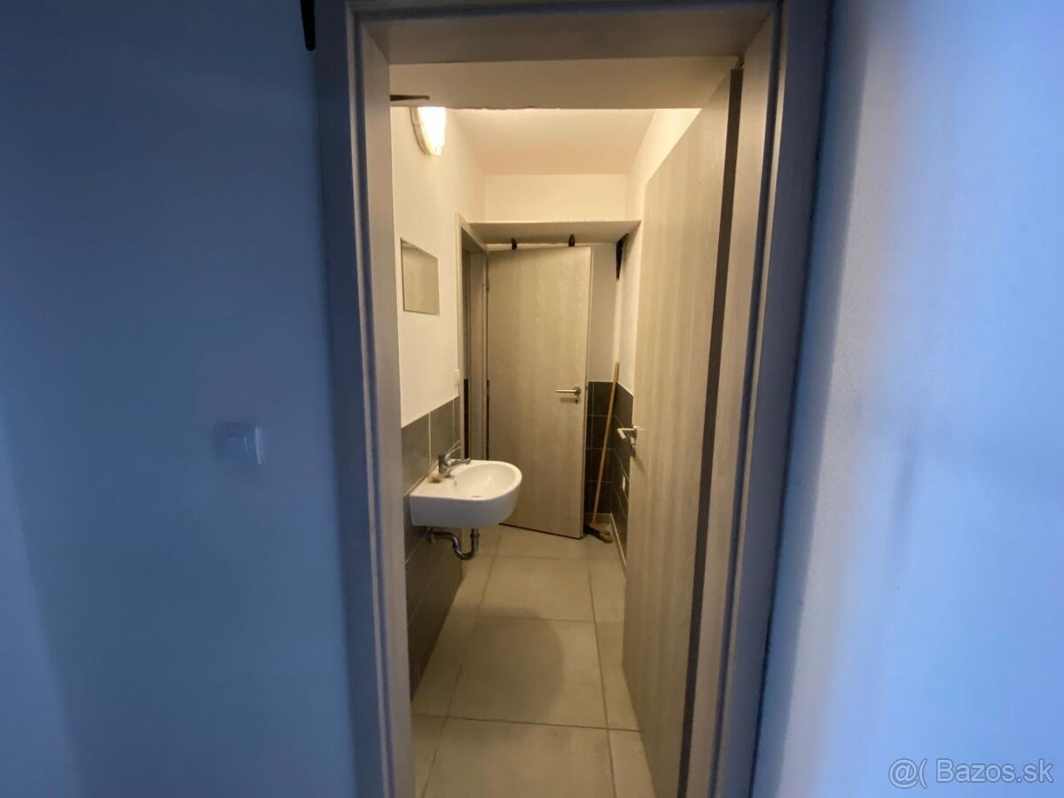 Novostavba obchodného priestoru 119,1 m2 v Petržalke na pre - 6