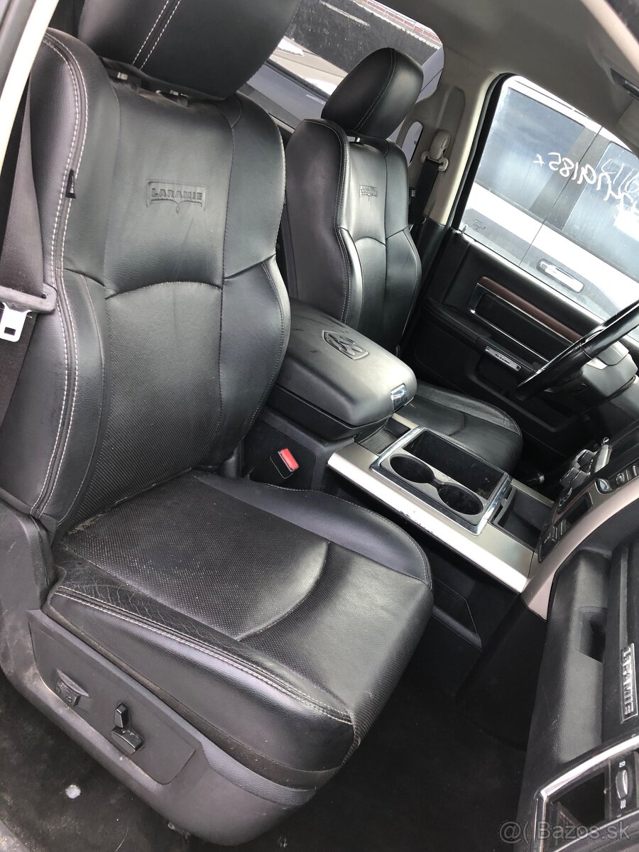 Dodge Ram 1500, 5.7 Hemi, Laramie - Dily - 6