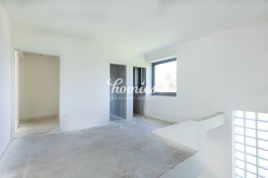 PREDAJ výnimočný 5-izbový dom, Zlaté Moravce-centrum - 6