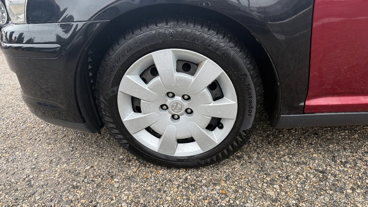 Toyota Avensis 1.6 - 6