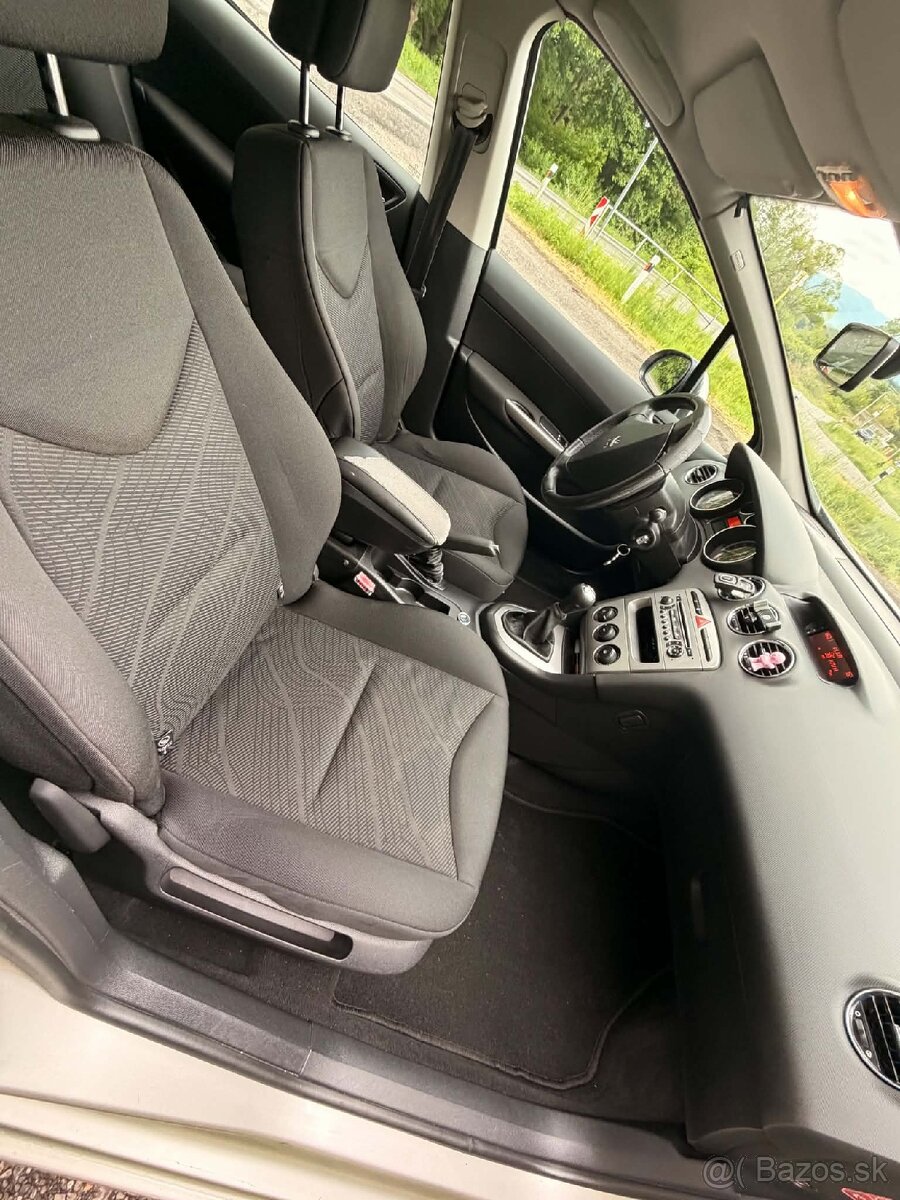 Peugeot 308 1,6 vti 88kw - 6