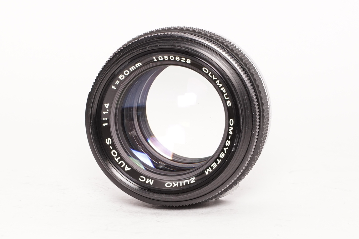 Olympus OM-2N, Zuiko 50mm/1,4 - 6