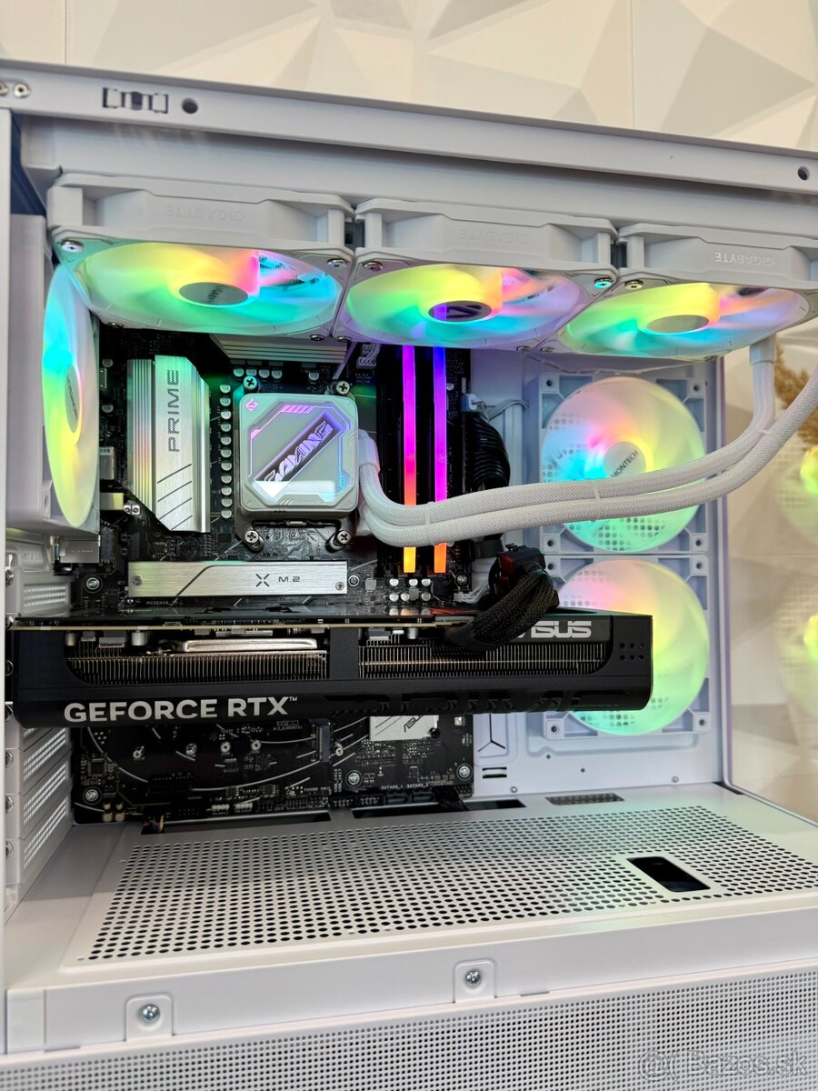 Ryzen 7 9800x3D, RTX 5080 16GB, 32GB RAM, 2TB, 1200W - 6
