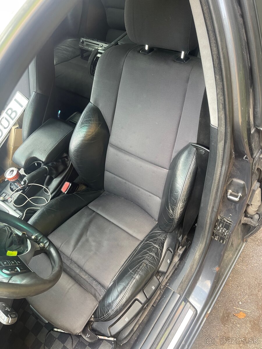 Predám sedačky BMW e46 touring - 6