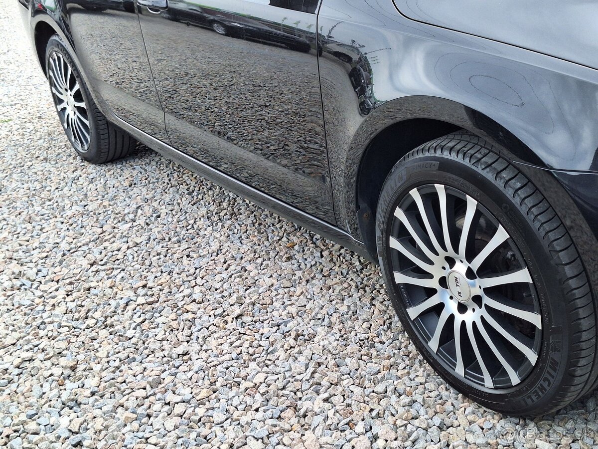 Škoda Octavia Combi 2.0TDi DSG - 6