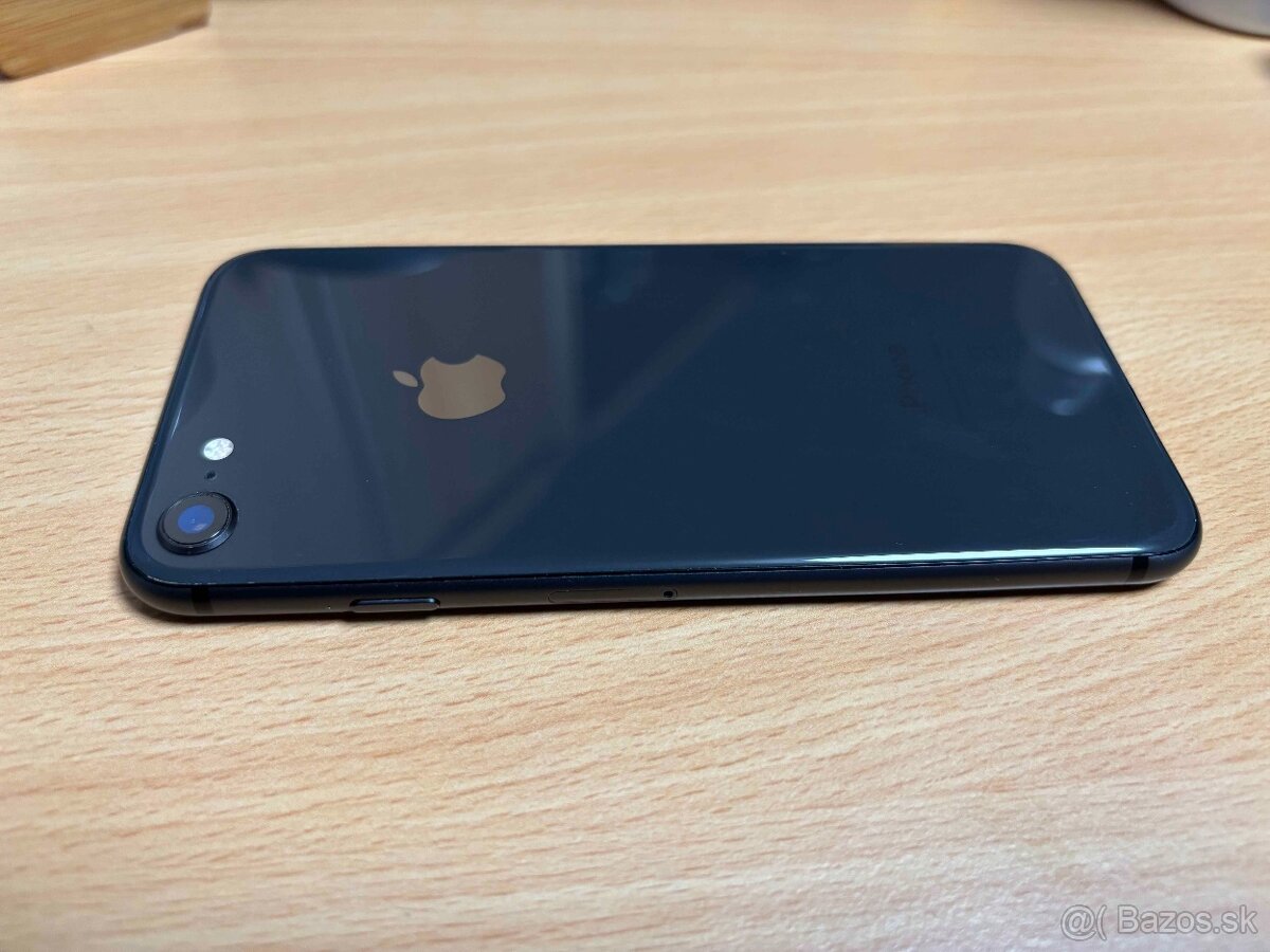 Apple iPhone 8 - 256GB - 85% kapacita batérie - 6