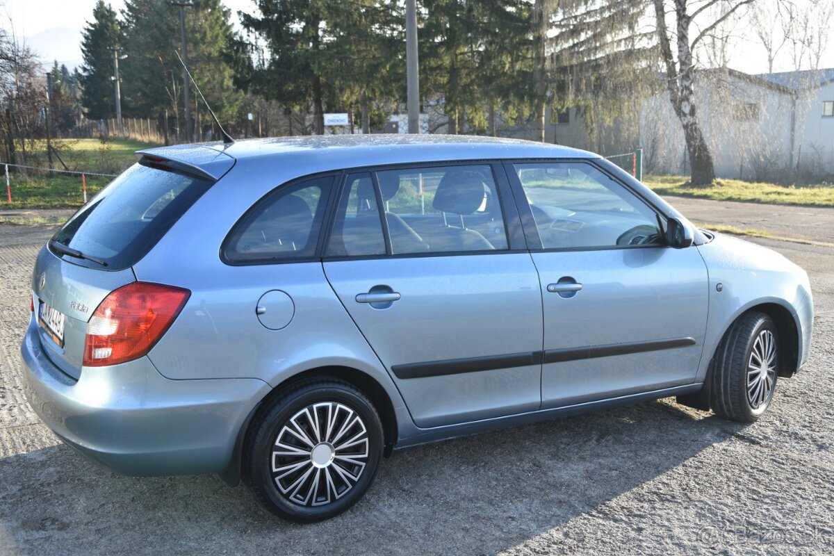 Škoda Fabia Combi 1.4 16V Ambiente - 6