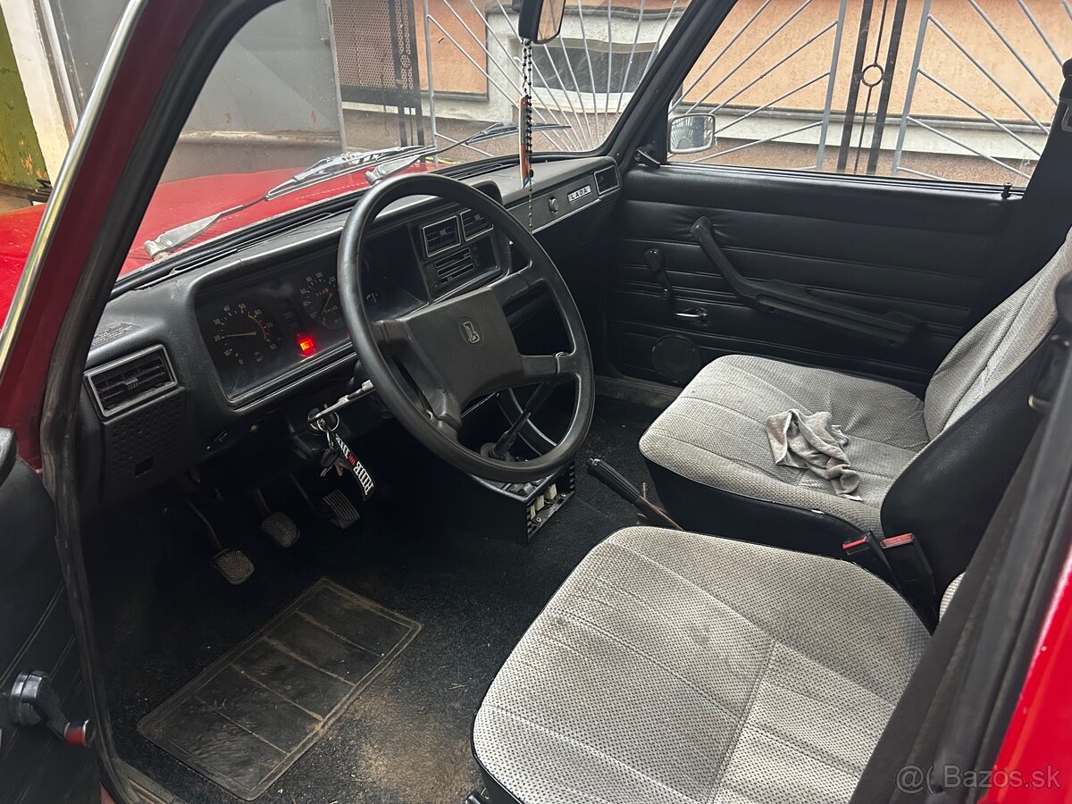 Lada 2107 - 6