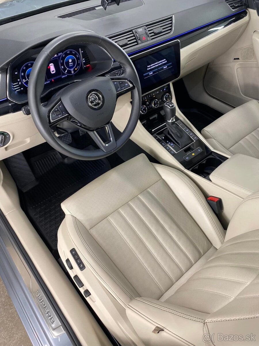 Škoda Superb combi 2.0 tsi - 6