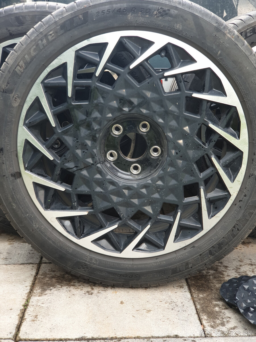 Disky s pneu HYUNDAI Ioniq 5 - 6