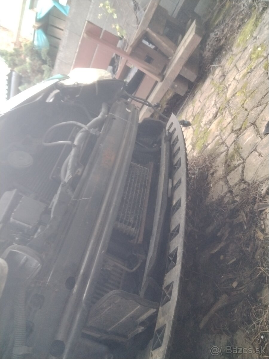 X-trial 1.6dce 96kw - 6