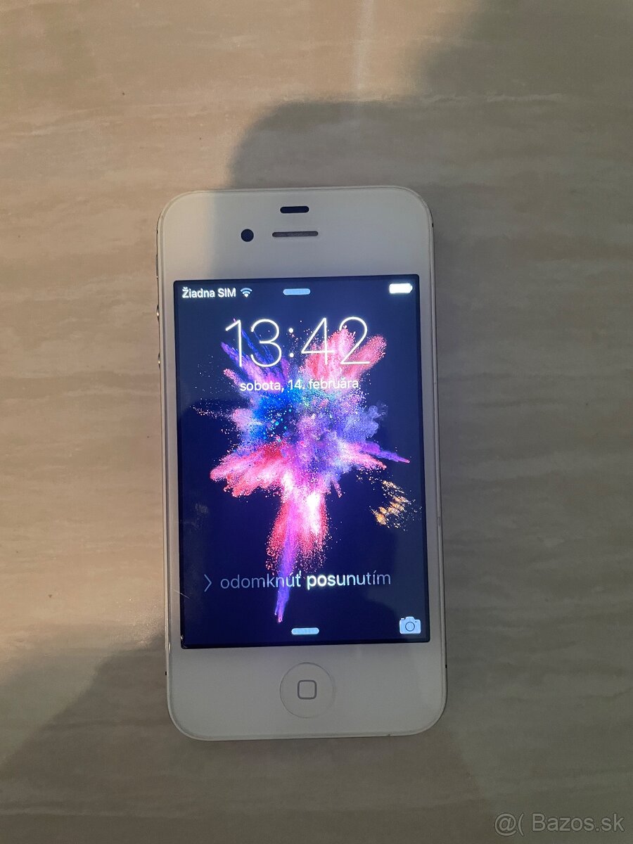 Predám iPhone 4 - 6