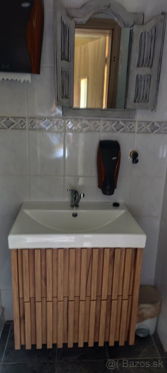 Predaj penziónu a chaty dražbou v obci Vinné - 6