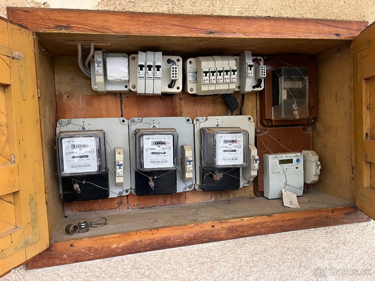 MAĎARSKO - GIBÁRT PRI ENC - 4 IZBOVÝ RD SO ZÁHRADOU - 6