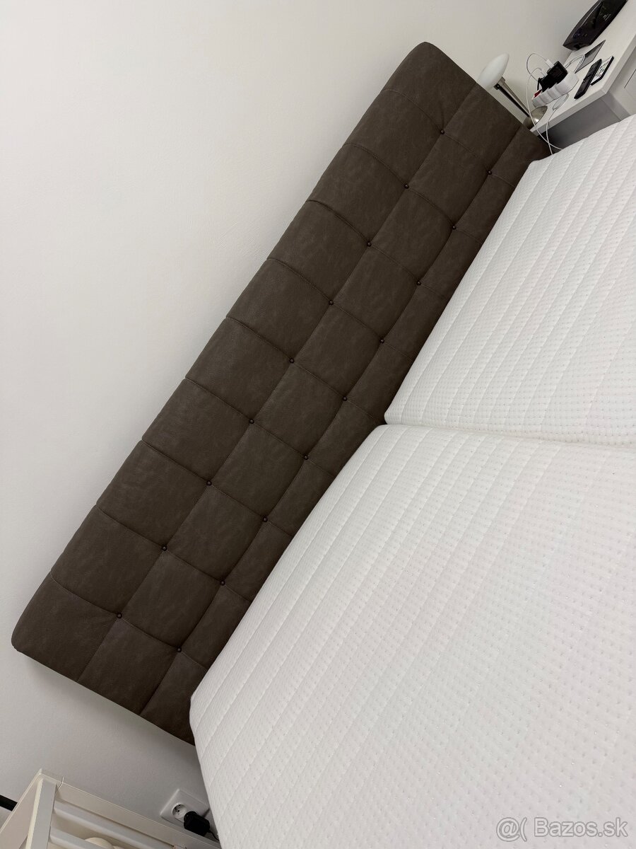 Manželská posteľ - 6