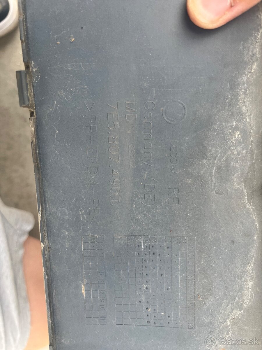 Kryty nárazníka VW T5.1 - 6